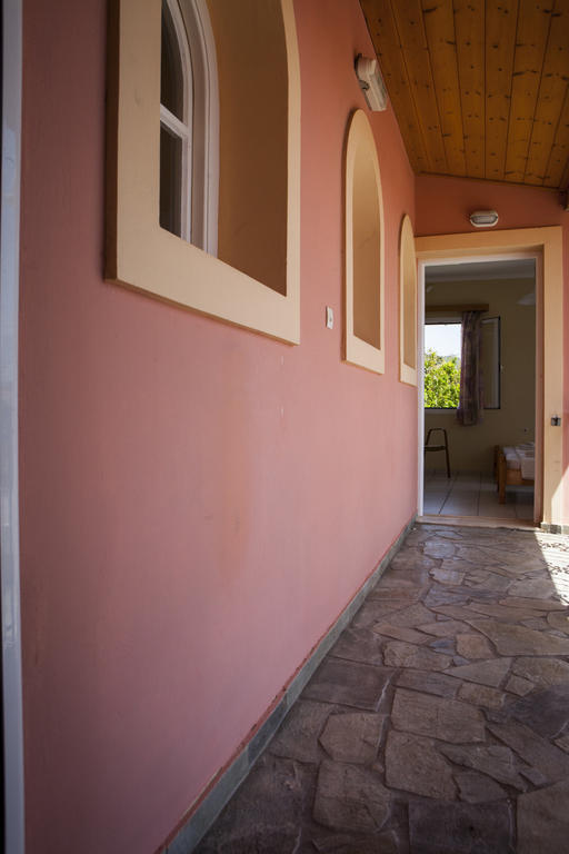 Kantouni Apartments Свороната Екстериор снимка